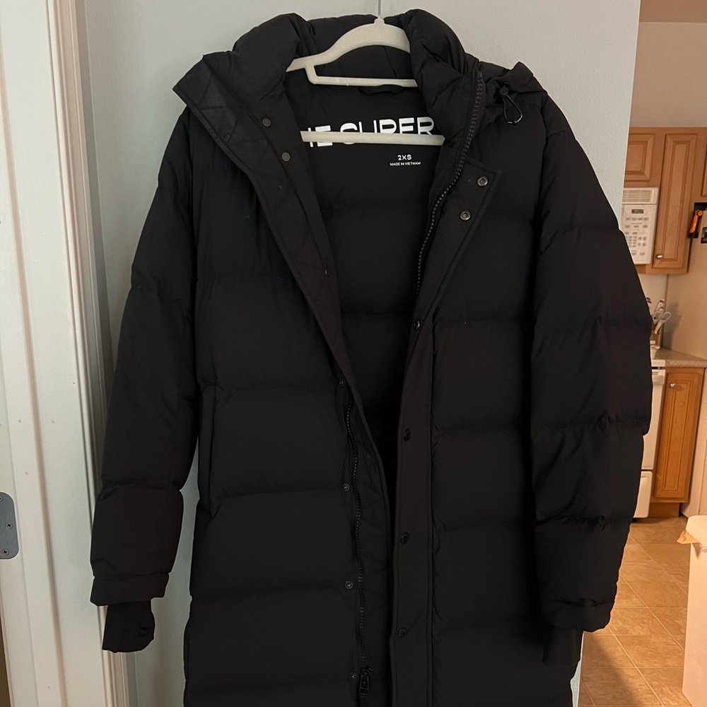 **SOLD** Aritzia Black Puffer Jacket